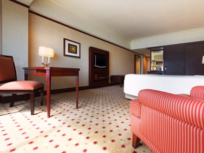 bedroom - hotel le meridien - kota kinabalu, malaysia