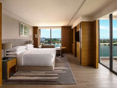 bedroom 2 - hotel kota kinabalu marriott - kota kinabalu, malaysia