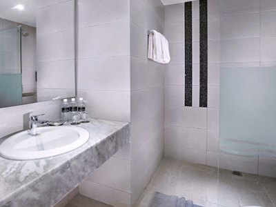 bathroom 2 - hotel neo+ - penang, malaysia