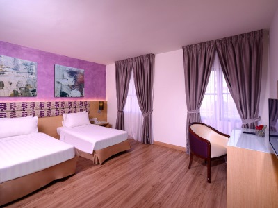 bedroom 3 - hotel bella vista waterfront langkawi - langkawi, malaysia