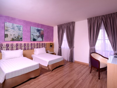 deluxe room 1 - hotel bella vista waterfront langkawi - langkawi, malaysia