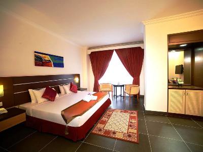 bedroom - hotel bella vista express - langkawi, malaysia