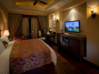 bedroom 1 - hotel casa del rio - melaka, malaysia