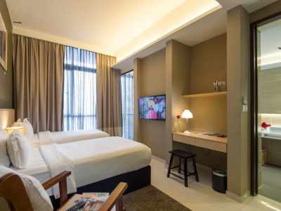 bedroom 3 - hotel pines - melaka, malaysia