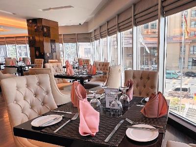 restaurant - hotel riverside majestic - puteri wing - kuching, malaysia