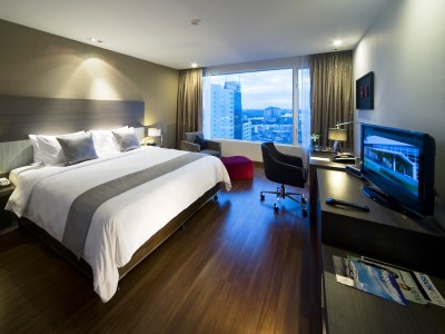 bedroom 1 - hotel pullman kuching - kuching, malaysia