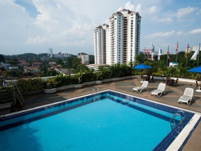 outdoor pool 1 - hotel crystal crown petaling jaya - petaling jaya, malaysia