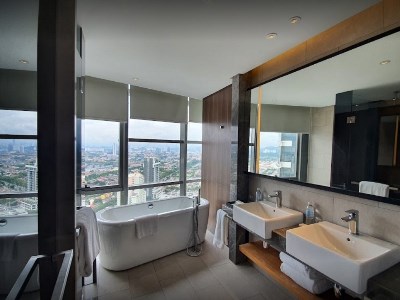 bathroom - hotel le meridien petaling jaya - petaling jaya, malaysia