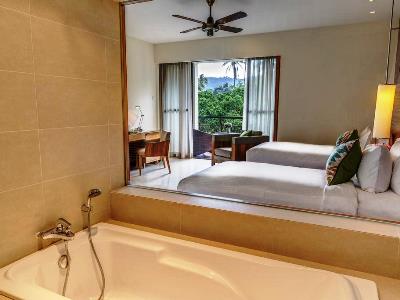 bathroom 1 - hotel taaras beach and spa resort - redang, malaysia