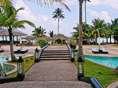 outdoor pool - hotel taaras beach and spa resort - redang, malaysia