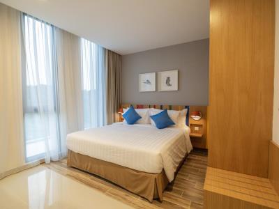 bedroom 1 - hotel ramada meridin johor bahru - iskandar puteri, malaysia