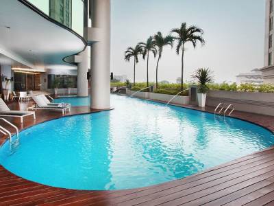 outdoor pool - hotel dorsett - kuala lumpur, malaysia