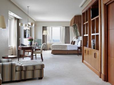 bedroom - hotel okura - amsterdam, netherlands
