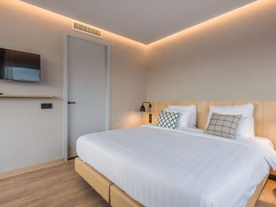 bedroom 1 - hotel urban lodge - amsterdam, netherlands