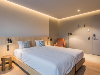 bedroom 6 - hotel urban lodge - amsterdam, netherlands