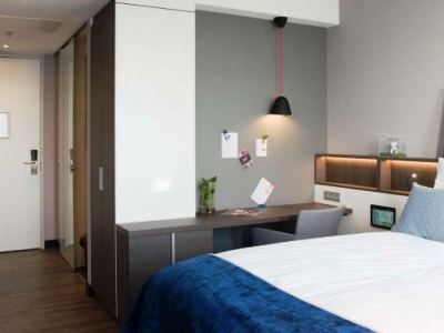 bedroom 1 - hotel postillion hotel and convention centre - amsterdam, netherlands