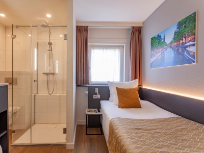 bedroom - hotel avenue - amsterdam, netherlands