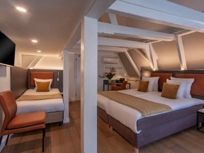 bedroom 2 - hotel avenue - amsterdam, netherlands