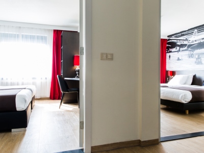 bedroom 2 - hotel best western plus amsterdam airport - amsterdam, netherlands