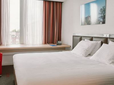 bedroom 1 - hotel casa - amsterdam, netherlands