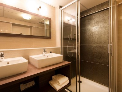 bathroom 1 - hotel best western museumhotels - delft, netherlands