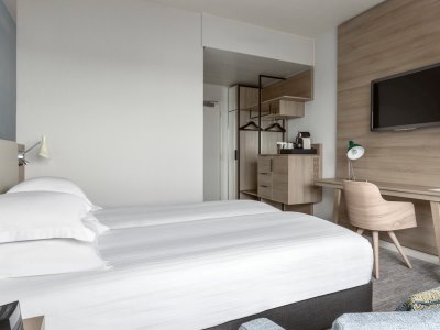 bedroom 1 - hotel the hague marriott - the hague, netherlands