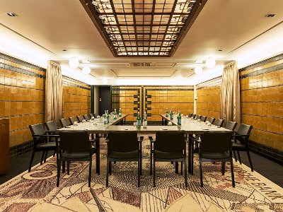 conference room - hotel indigo the hague - palace noordeinde - the hague, netherlands