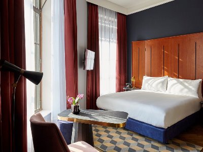 bedroom 1 - hotel indigo the hague - palace noordeinde - the hague, netherlands
