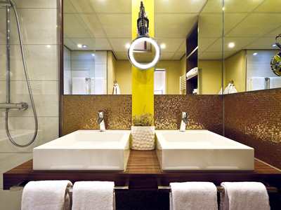 bathroom 1 - hotel mercure groningen martiniplaza - groningen, netherlands