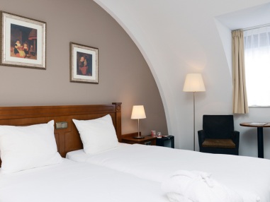 bedroom - hotel amrath grand frans hals - haarlem, netherlands