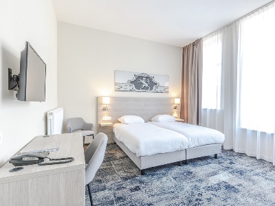 bedroom - hotel fletcher hotel-paleis stadhouderlijk hof - leeuwarden, netherlands