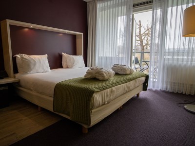 bedroom 1 - hotel amrath airport hotel rotterdam - rotterdam, netherlands