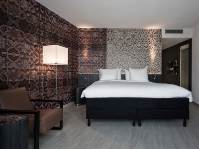 bedroom 1 - hotel mainport - rotterdam, netherlands