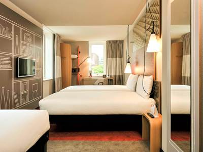 standard bedroom 1 - hotel ibis rotterdam city centre - rotterdam, netherlands