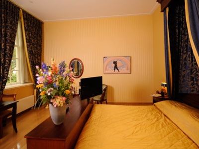 bedroom 1 - hotel grand hotel karel v - utrecht, netherlands