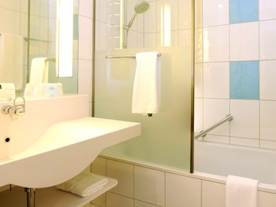 bathroom - hotel novotel rotterdam-schiedam - schiedam, netherlands