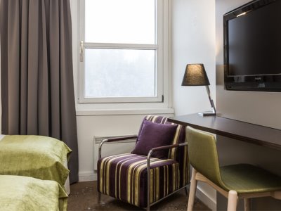 bedroom 2 - hotel quality hotel entry - kolbotn, norway