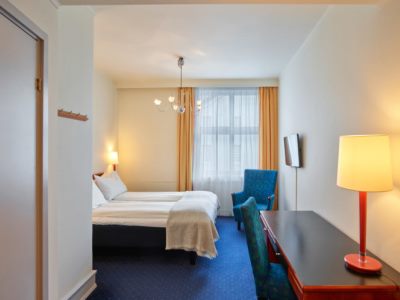 standard bedroom - hotel heimen - bergen, norway