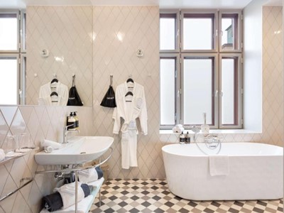bathroom - hotel bergen bors - bergen, norway