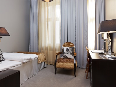 bedroom - hotel saga hotel oslo - oslo, norway