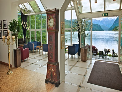 lobby 1 - hotel brakanes - ulvik, norway