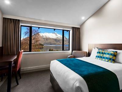 bedroom 3 - hotel copthorne hotel and resort lakefront - queenstown, new zealand