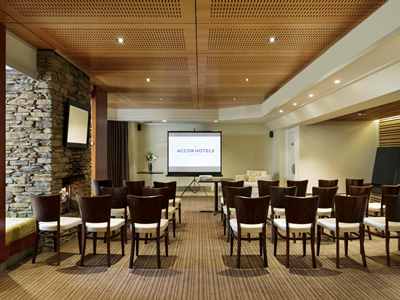 conference room - hotel novotel queenstown lakeside - queenstown, new zealand