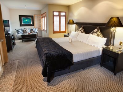 standard bedroom - hotel millennium hotel and resort manuels - taupo, new zealand