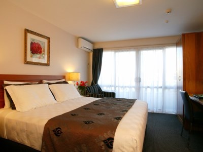 bedroom - hotel best western newmarket inn and suites - auckland, new zealand