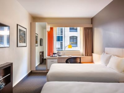 bedroom 1 - hotel ibis wellington - wellington, new zealand
