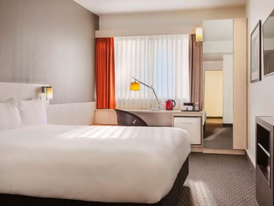 bedroom 2 - hotel ibis wellington - wellington, new zealand