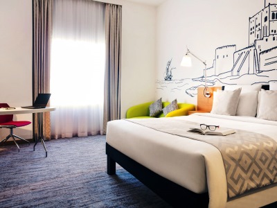 bedroom - hotel mercure sohar - sohar, oman