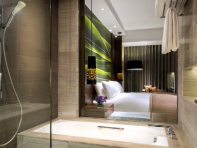 bathroom - hotel marco polo ortigas - manila, philippines