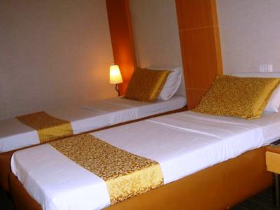 bedroom 2 - hotel eurotel pedro gil - manila, philippines